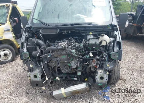 2024 Ford Transit z USA, uszkodzony, nr VIN 1FBVU5XGXRKB05886